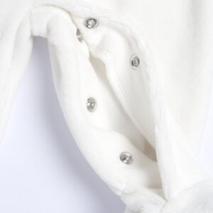 Conjunto presente com gorro e babete Chicco - Image 3