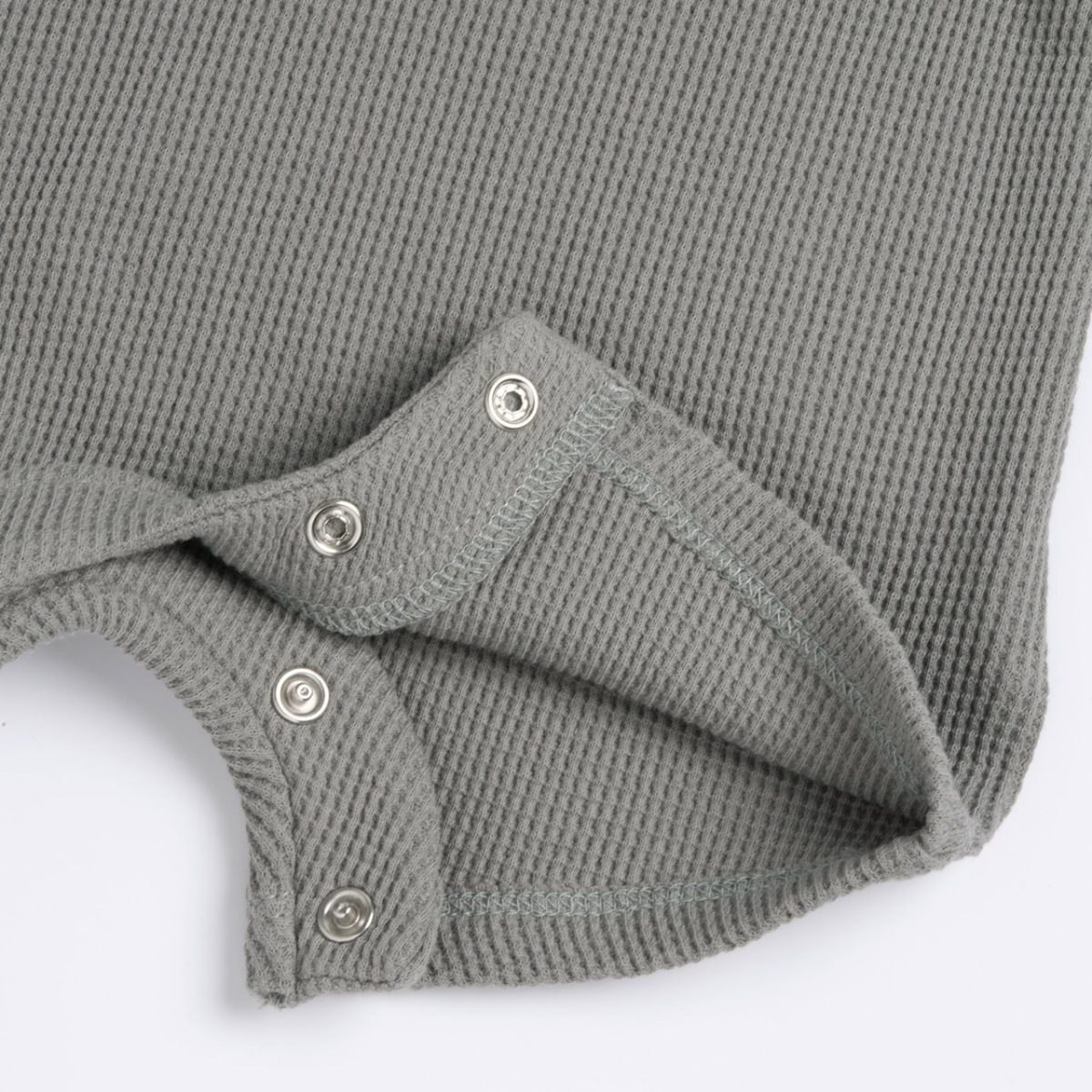 Macacão Cinzento com Leãozinho Chicco - Image 3